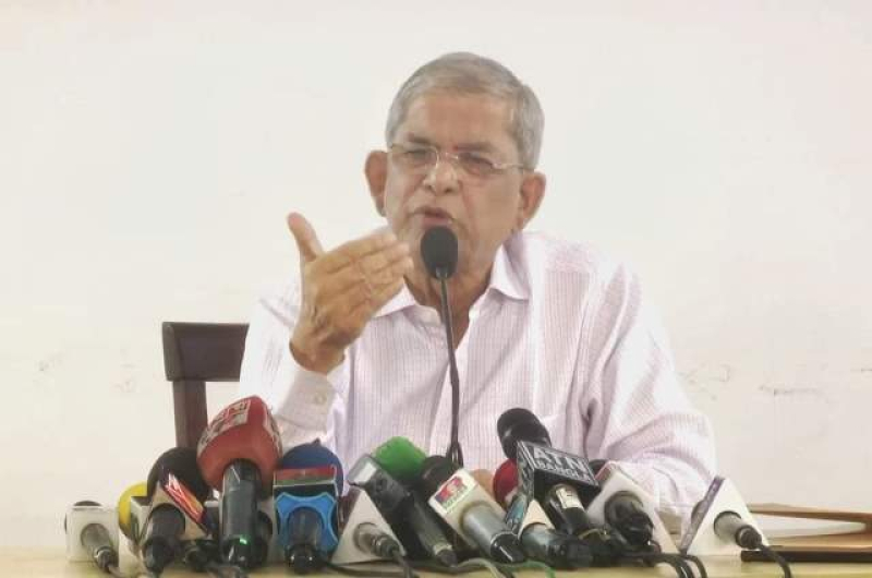 mirza-fakhrul-islam-alamgir-addressing-a-news-conference-24066eeb91052d505a7baa381b93536c1685074386.jpg