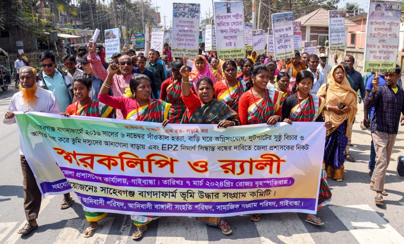 santals-in-gaibandha-stage-demo-opposing-the-move-to-set-up-an-epz-on-arable-land-on-thursday-7-march-2024-7b1714a8c0f4e17f7d07e55fba4924441709827926.png
