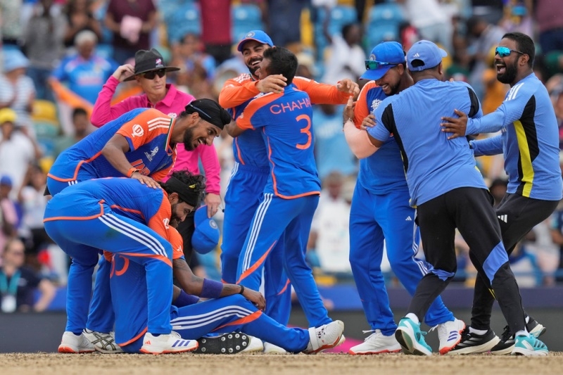 indian-players-celebrate-their-win-against-south-africa-in-the-icc-mens-t20-world-cup-final-cricket-match-at-kensington-oval-in-bridgetown-barbados-saturday-june-29-2024-b786199df401bf9a9c44e4cbb819aff01719716896.jpg