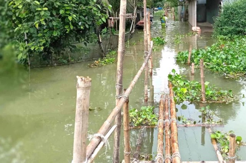 sirajganj-flood-06c9c114654124de11b81e5444d1c84d1720802850.jpg