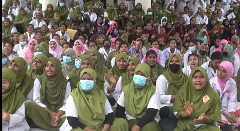 dinajpur-nurses-61910784c11242813e1d198b583e977f1727783293.jpg