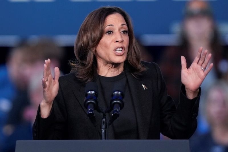 kamala-harris-trump-photo-0fd028433bdb560cec5195400dd127021730602389.jpg