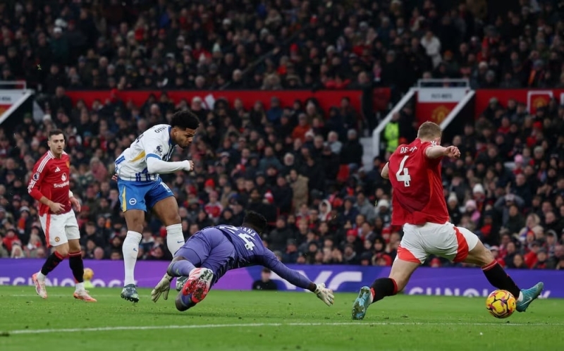 man-utd-spurs-sink-again-as-man-city-hit-ipswich-for-six-08fa8db4a49901f5b1a8ffcc7cc15f2a1737357180.jpg