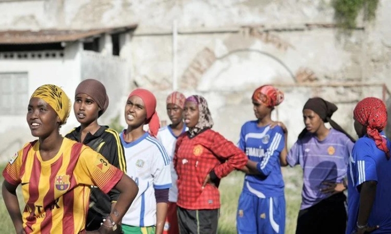 womensparticipationinsportsservesasacornerstoneforprogressgenderequality-ezgif-74eda9cd8fb95108686eaad4b5ee70371743876143.jpg