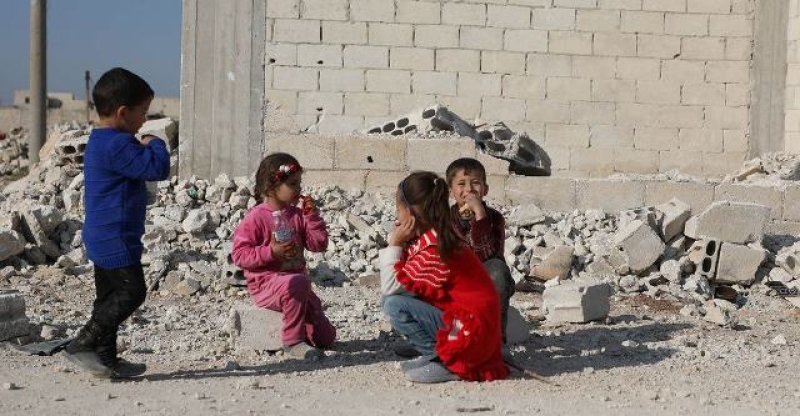 children-play-in-idleb-syria-6dfd3bde0a1ac279fb0cbc15506cf2661744308631.jpg