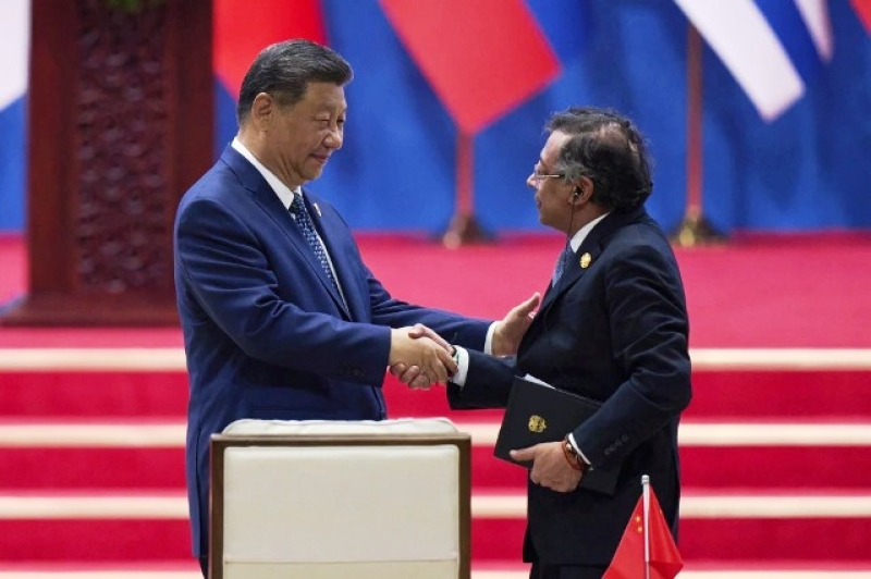 chinese-president-xi-jinping-left-shakes-hands-with-colombias-president-gustavo-petro-at-china-national-convention-center-in-beijing-tuesday-may-13-2025-d380106eda7ce53e3c922ff31a5de1f31747544332.jpg