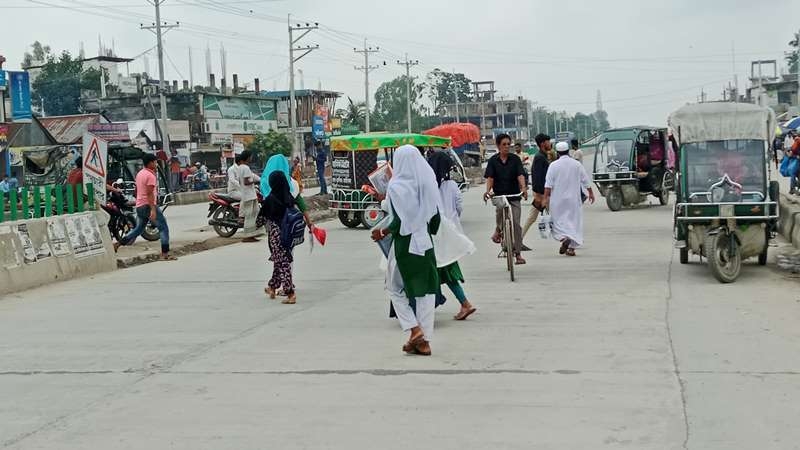 haphazard-use-of-the-rangpur-dhaka-highway-is-an-invitation-for-accidents-a98eea2446a7e17e6c064e6890892fd61752033995.jpg
