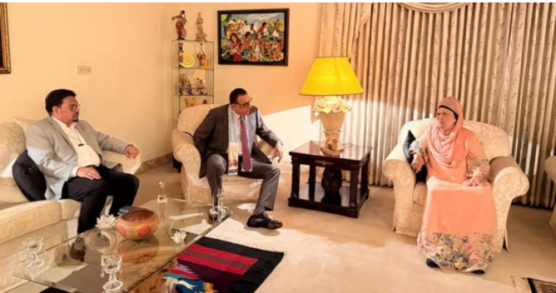 palestinian-ambassador-to-bangladesh-yousef-s-y-ramadan-met-bnp-chairperson-and-former-prime-minister-khaleda-zia-on-tuesday-night-at-her-gulshan-residence-39109dbb47cc07ac66338cbcfc4d27bf1759291076.png