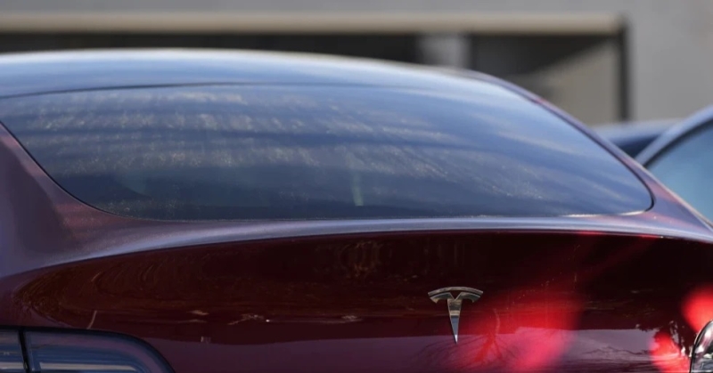 tesla-car-ap-photo-mike-stewart-file_11zon-d8bd72e2ae1ce612b22ef211a82d05151759941448.jpg