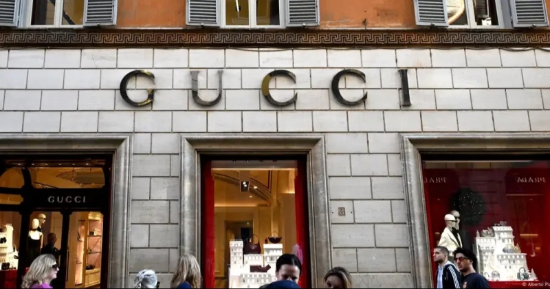 a-gucci-shop-alberto-pizzoli-afp-getty-images_11zon-e3c5bba57167137b42c6be32d625e66b1760673494.jpg