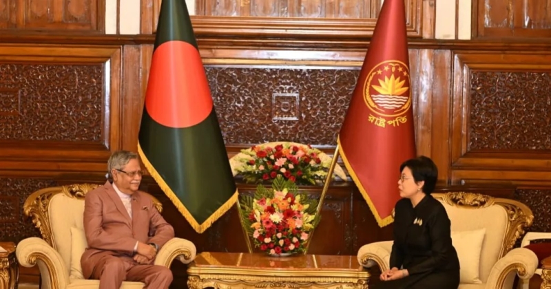 the-newly-appointed-resident-ambassador-of-thailand-to-bangladesh-thitiporn-chirasawadi-presented-his-credentials-to-president-mohammed-shahabuddin-c4e38d11b5170afe0a77da4a31dccff41762315204.jpg