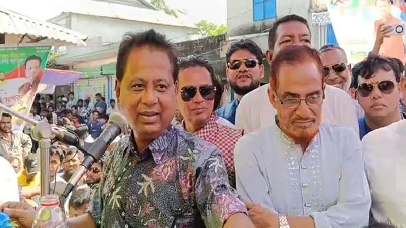 bnp-leader-abm-mosharraf-hossain-speaking-at-a-rally-in-kalapara-on-sunday-d0a334bdf07695ac7121582d893393811763916284.jpg
