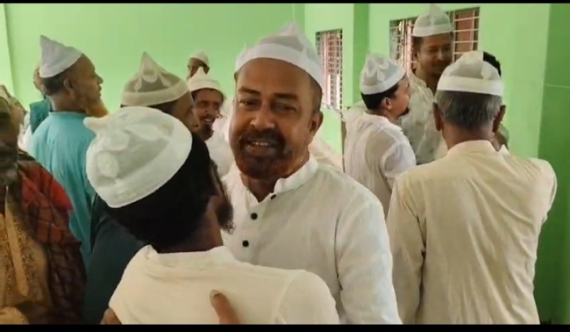 advance-eid-observed-in-kalapara-by-some-people-fdc8dcdcd3f861b96e7f63a02b4676531779905147.jpg