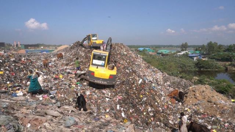 wastes-keep-piling-up-26c6e90afe1634d4eb09f41de48845a21783934831.jpg