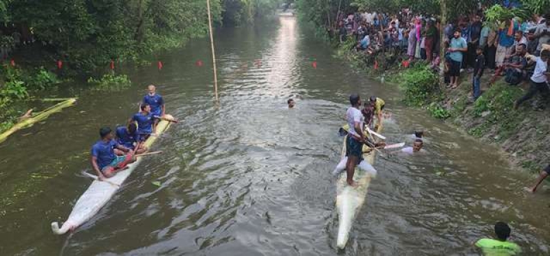 banana-shrub-raft-race-organised-in-a-canal-in-kushtia-drew-thousands-of-spectators-120e08e70b5ed073a4bd1a105b3cea361790503028.jpg