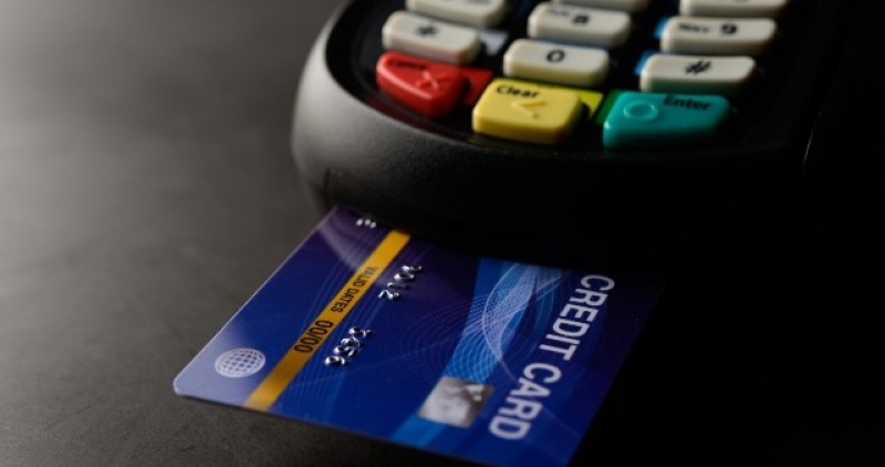credit-card-usage-552680b77abbe749e9cd7d1956599c8c1790701311.jpg