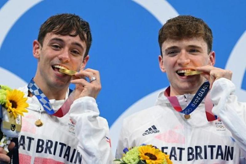 emotional-daley-remembers-late-father-after-olympic-diving-gold-4d3fed3f613af5292297a8640396964e1627313606.jpg