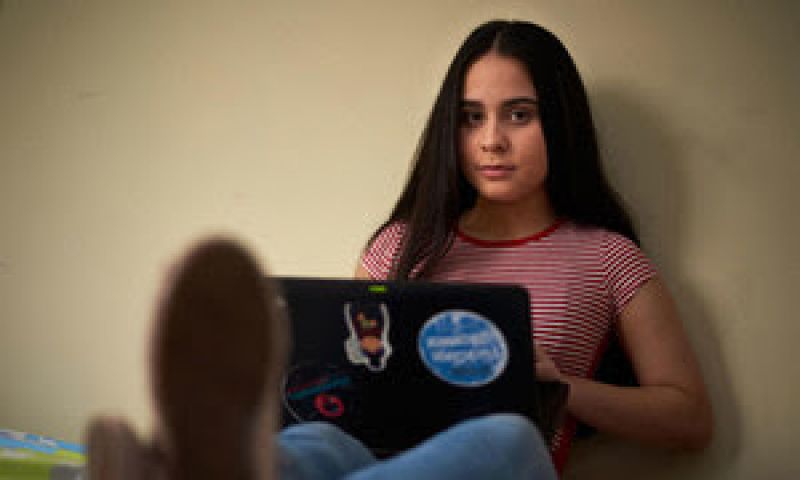 refugee-girl-venezuelan-refugee-emily-uses-her-laptop-at-home-in-the-ecuadorian-capital-quito-0f0ed936ed697ee0b5be7bcb6606daec1630993656.jpg