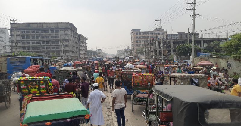 rmg-workers-block-dhaka-mymensingh-road-in-gazipur-for-arrear-salary-2eab2d585616614679adbac3d9f074ef1633847637.jpg