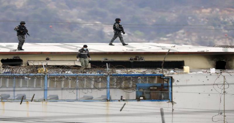 ecuador-prison-gangs-battle-kill-at-least-68-inmates-17bc843ff2a598f0bdddc18fb891d9361636876368.jpg