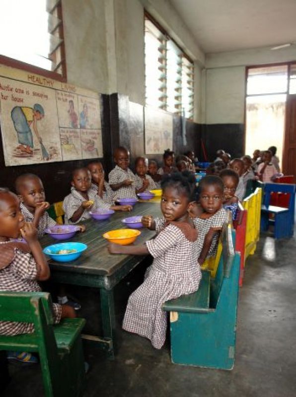 school-meals-have-a-host-of-benefits-including-improving-enrollments-and-preventing-malnutrition-9fc7c0f60232360ccd6fee28f5264d6d1638028594.jpeg