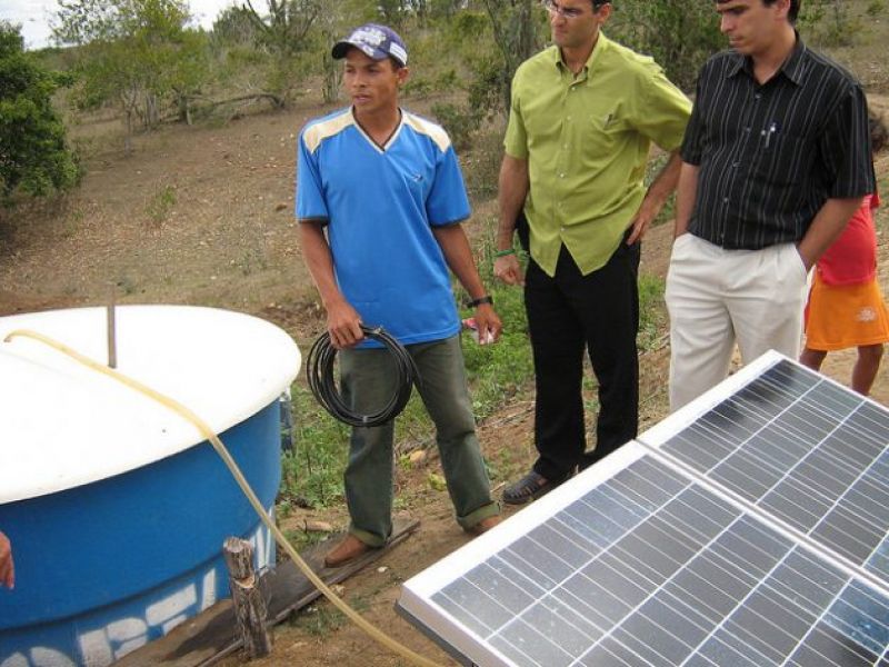 solar-energy-used-to-pump-water-for-irrigation-in-the-state-of-bahia-in-brazil-f04f480db1b634b2c2096bc79cbbd2791638510069.jpg