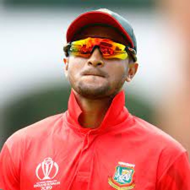 shakib-sustains-injury-in-bcl-game-995b9a994cdfb47820439fb0d6a63abe1642001255.jpg