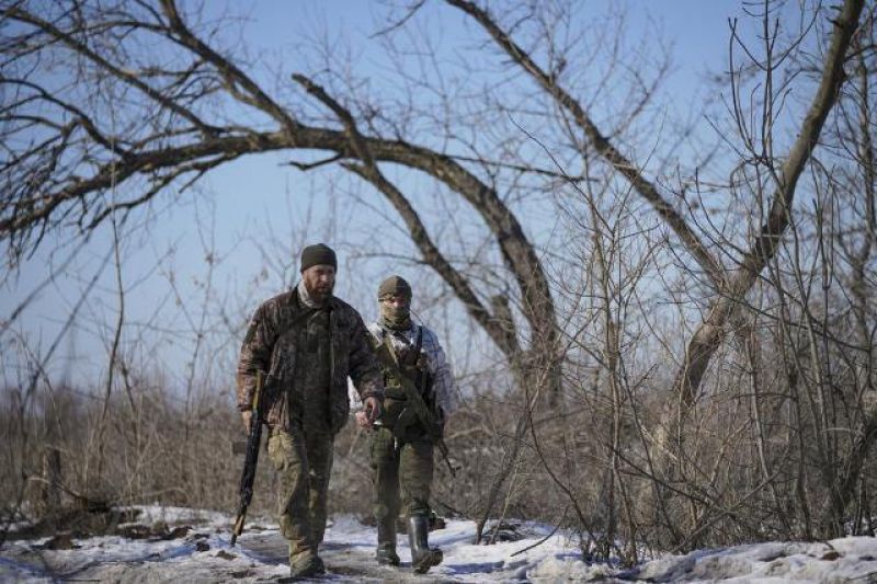 conflicts-ukrainian-servicemen-walks-on-a-front-line-position-outside-popasna-luhansk-region-eastern-ukraine-monday-feb-4570d163b61e8709f83b1a2ff4a374c11645162604.jpg