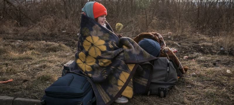 migration-a-young-girl-arrives-in-romania-to-seek-shelter-from-the-ongoing-conflict-in-ukraine-8723abfd4a6d99bc2b5cb40d6f4e63c91646243369.jpg