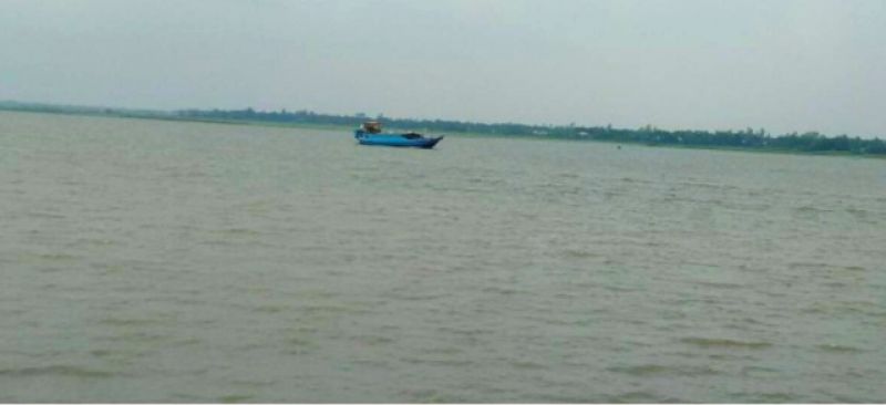 an-engine-boat-plying-in-bangladesh-81f0a9c0d74c53abab5b32c5df6b5a371652715904.jpg