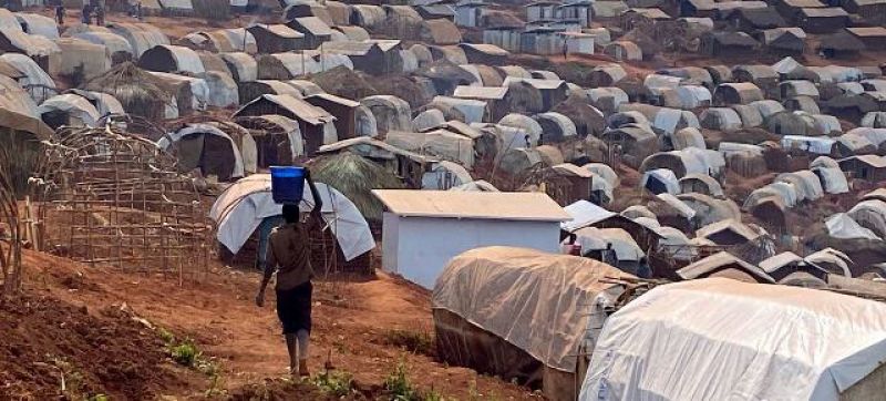a-displaced-persons-camp-in-the-democratic-republic-of-the-congo-21fe396342d5d8b33cfe884477d361701652982494.jpg