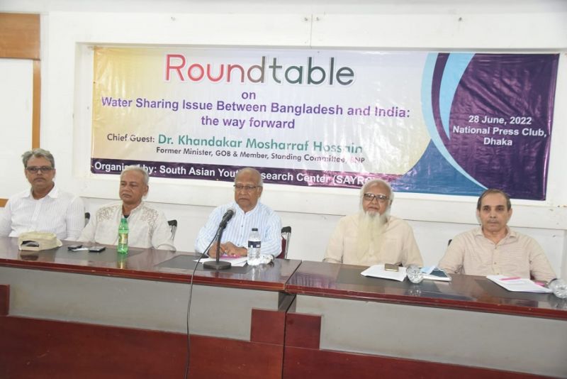 bnp-leader-khandkar-mosharraf-hossain-and-experts-at-the-roundtable-on-water-sharing-issues-between-bangladesh-and-india-on-tuesday-41ce51c1ab0b8fad8011b21c9a3453421656441187.jpg