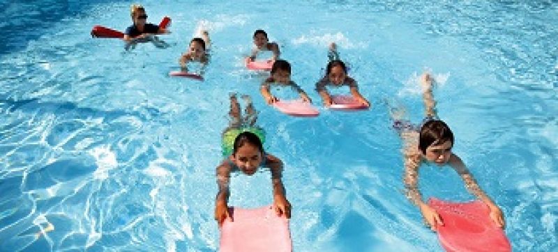 formal-swimming-lessons-can-reduce-the-risk-of-drowning-1d7c4c750ec66d4dd8a24fbee9f952101658763441.jpg