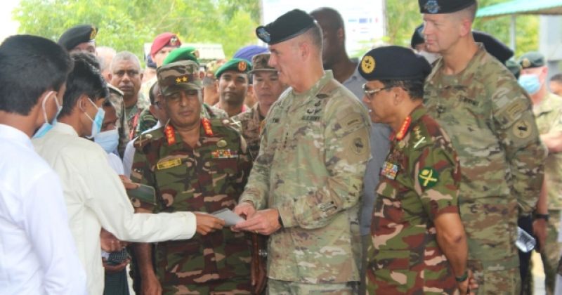 army-chiefs-of-24-countries-visit-rohingya-camp-in-coxs-bazar-3bc2e50d8028fc74520daa9cf0ac1a471663134378.jpg