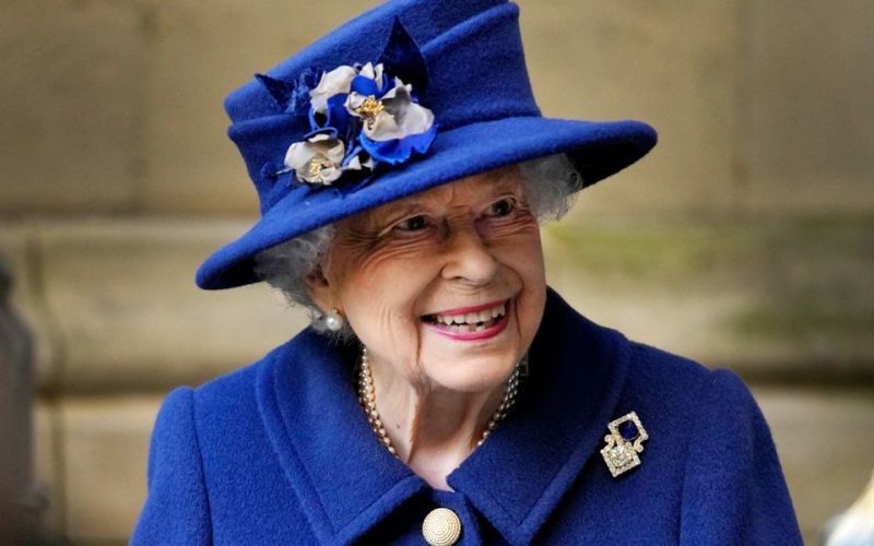 queen-elizabeth-ii-64c940a4ba9abb17a6f4ed6cb607daea1663144407.jpg