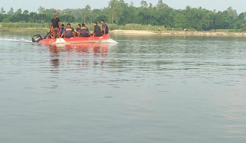 panchagarh-boat-camsize-rescue-operation-continues-4197be3e093db31a75c09a250ab26e031664377928.jpg
