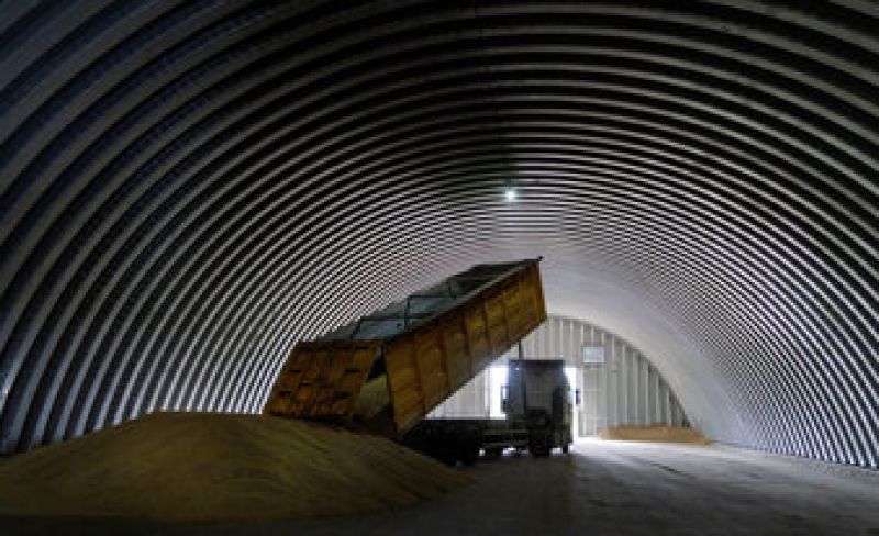 grains-stored-in-a-ukraine-storage-depot-1d8a235aac486dd8c31384809ff08ad01668746907.jpg