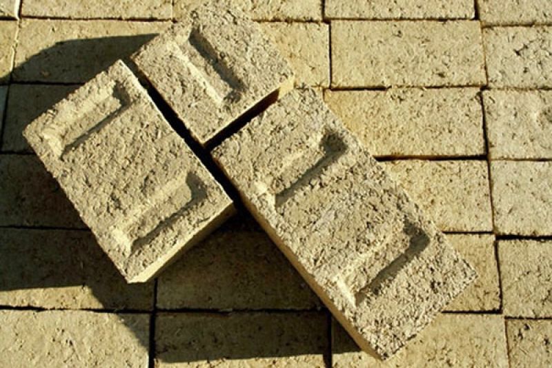 eco-friendly-bricks-0a15c1f16a0269c26031f8971ade26021674629937.jpg