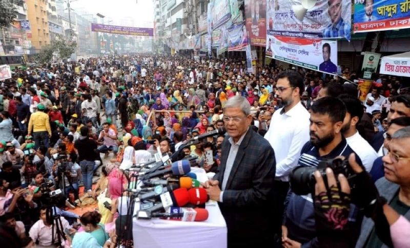 mirza-fakhrul-islam-alamgir-addressing-a-bnp-rally-at-naya-paltan-on-wednesday-31298378b02c237943dbe9bdfe26b0661674659140.jpg