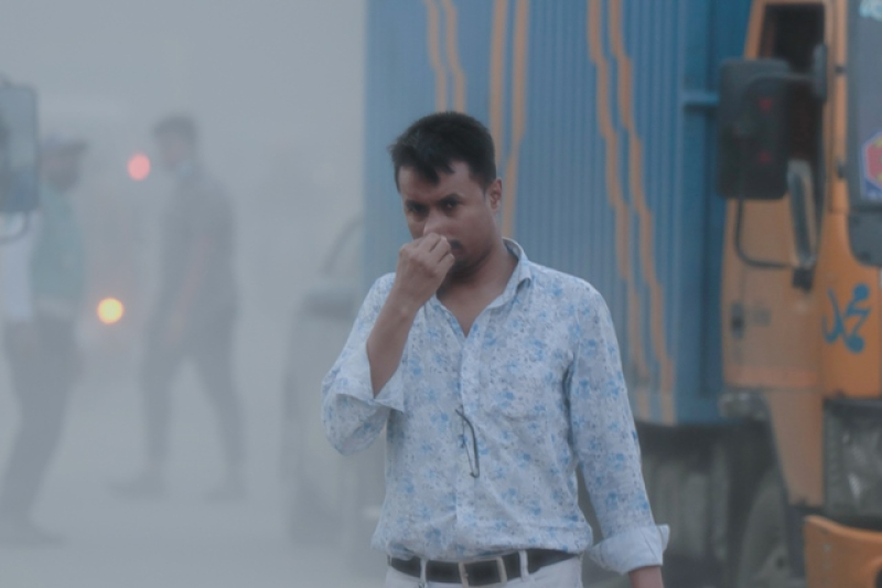 air-pollution-in-dhaka-city-f5d83b1bd23737fd80f330cc70778d401678944989.jpg