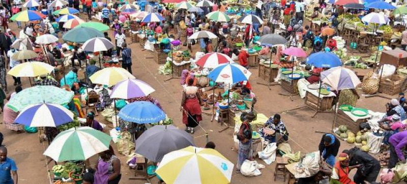 vendors-sell-fruit-and-vegetables-at-nakasero-market-in-kampala-uganda-4c29da987b8cf0ee81964c7c8fba19971680160119.jpg
