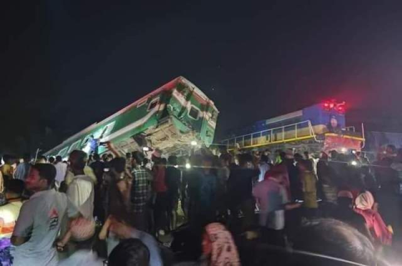boggies-of-two-trains-lifted-under-the-impact-of-a-collision-at-hasanpur-station-in-cumulls-on-sunday-6240e637fae8503f2ae222469ea704911681667082.jpg
