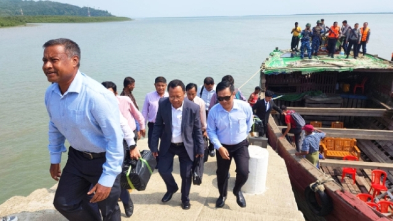 myanmar-team-arrives-in-teknaf-to-varity-rohingyas-for-repatriation-343935768cc798c5626a3b4c91c5914e1685075606.jpg