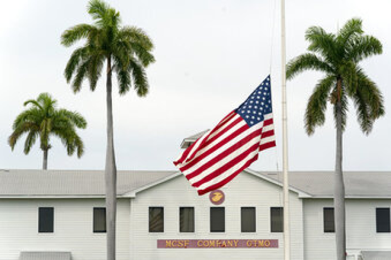 us-flag-flies-at-half-mast-in-guantanamo-in-honour-of-victims-of-august-2021-attack-on-marines-in-afghanistan-2cf8f5ea7d2e5f563ef708a362dbf6fe1685206873.jpg