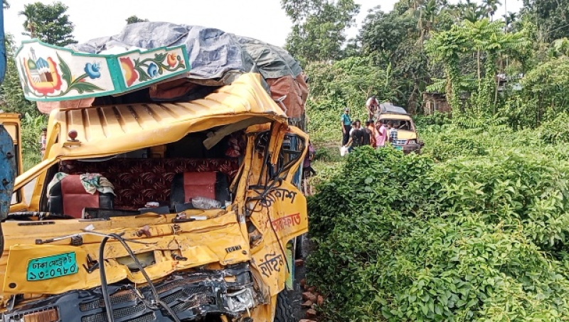 the-damaged-pick-up-van-after-the-accident-in-sylhet-on-wednesday-morning-911f3385b14163410346aa8b52e053751686109809.jpg