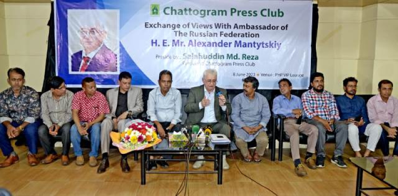russian-ambassador-to-bangladesh-aleksandr-mantytsky-exchanging-views-with-journalists-at-chattogram-press-club-on-thursday-afc246767f396a988b3dbf5aa4a13c851686246093.jpg