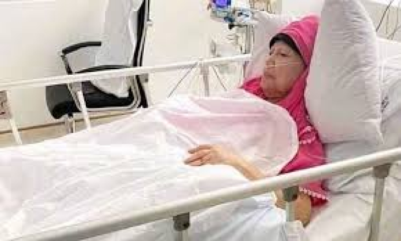 khaleda-zia-in-a-hospital-bed-4994bcfcf1e7cfe75d245b9a7ac56ca41695751032.jpeg