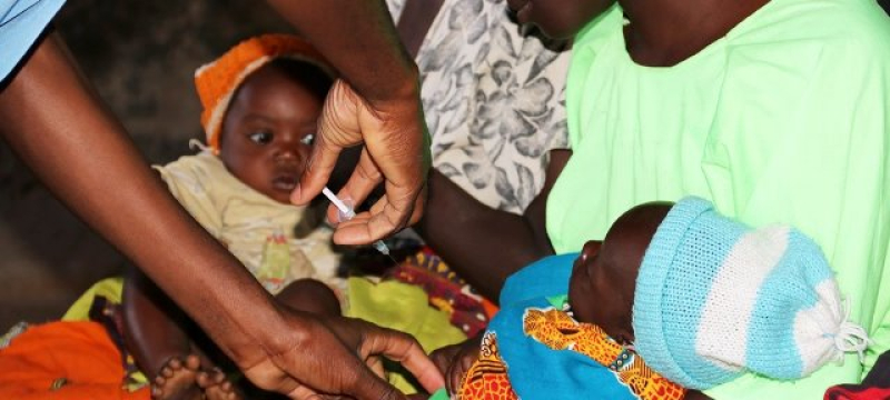 malaria-vaccine-is-administered-to-a-five-month-old-child-at-mkaka-in-malawi-51b0e9783f6a98c13f72f8b840678c4a1696317374.jpg