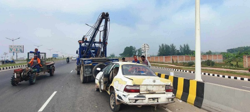 accident-purbachal-e8a65a58484b02ad684c4818301f0a151702364984.jpeg