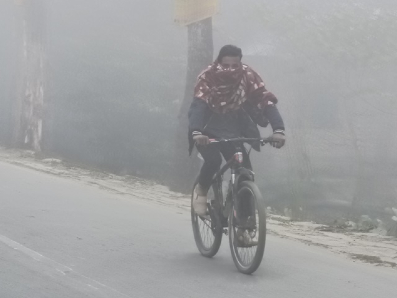 a-man-out-for-work-in-a-bicycle-in-severe-cold-in-kurigram-bangladesh-1218f5d29827c1e3ccbfcd105908dcd91706251253.jpg